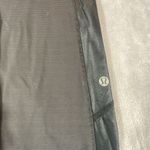 Lululemon Leggings Capri Pants 8 Black Foil Sides‎ Yoga Running Dance Textured Photo 1