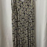 Carly Jean Los Angeles  Daisy Print Maxi Dress Photo 0