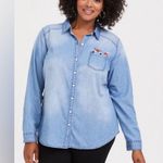 Torrid  Medium Wash Denim Fox Button Front Classic Fit Taylor Shirt - size 1 Photo 7