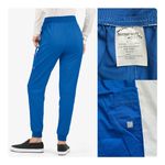Butter Soft β
NWOT Butter-Soft Stretch Scrubs Pants - Blue β
Photo 4