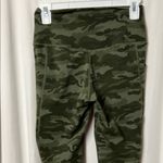 Colorfulkoala  Camo Print 7/8 Leggings Size Medium Photo 6