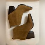 Marc Fisher New Women’s Maree Stretchy Ankle Boots Dark Natural Size 9.5 Photo 3