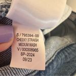 Gap  Cheeky Straight High Rise Jeans Medium Wash Size 30 Photo 6