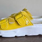 London Fog  Neeta Yellow Platform Sandal Women’s Size 9.5 #B1342A Photo 2