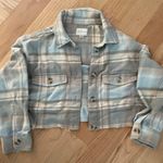 American Eagle Cropped Flannel  Photo 0