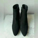 Saint Laurent  Women’s Suede Black Ankle Boots Size‎ 6 Photo 4