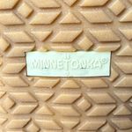 Minnetonka Women’s  TEGA Winter Boots Dark Brown 87302 Faux Fur Lining Size 8 M Photo 4