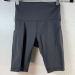Lululemon  Black High-Waisted Shorts SZ:4 Photo 4