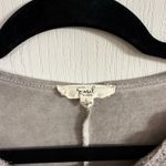 easel  Women’s Gray Tie Front Tunic Sz L.  6062 Photo 2