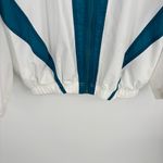 Nike Vintage Windbreaker Circle Logo Size Medium
White Teal Photo 5