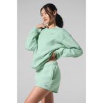 Alo Yoga Accolade Short Spearmint S Photo 4