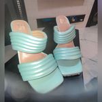 Yoki NIB  Women's Size:6.5 Open Toe Heels Pump Color:Lime/Turquoise, 3” Heel Photo 3