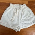 Lulu's High Waist White Women's Shorts Size XS Photo 0
