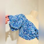 Wild Fable   Royal blu puff short sleeve floral print crop top size S like new Photo 4