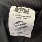REI Active Pursuit 7” Women’s Shorts Medium Gray Photo 6