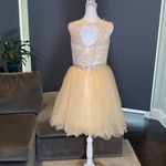 Women’s Short Prom Party Dress Size 6 Yellow Photo 4