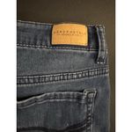 Aeropostale 🩵🩵 Women's High-Waisted Midi Dark Wash Denim Shorts, Size 0🩵🩵 Photo 4