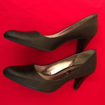 Ecco Black Pumps Photo 2