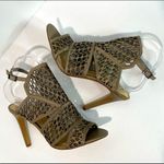 Vince Camuto korthina Leather Sandal Size 7.5 Photo 5