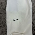 Nike NWT Women's Pro Mid-Rise 7/8 Lined Leggings Photo 4