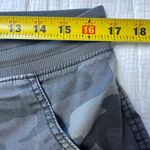 Sonoma  Goods For Life Elastic Waist; roll up tab; camouflage shorts size 14 Photo 5