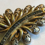 HAR Signed Vintage Leaf Rhinestone Brooch Shoulder Pin Photo 2