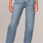 Abercrombie & Fitch Abercrombie Curve Love High-Rise Jeans Photo 0