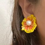 Vintage ORA Signed Orange Plastic Poppy Flower Faux Pearl Brooch & Earrings Set Photo 3