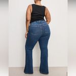 Good American  Good Legs Flare Jeans, NWT, Size 14 Photo 4