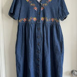 Go softly denim patio dress Button W/ Pockets Red Foral Embroidery Sz M Blue Size M Photo 0