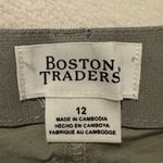 Boston Traders  Women's Olive Cargo Shorts Photo 2