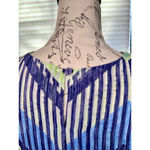 Como vintage Small Layered Patterned Tank With Button Keyhole Back Photo 8