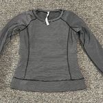 Lululemon  Race Your Pace Long Sleeve Sz 10 Photo 11