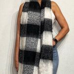 Steve Madden White Two-Tone Buffalo Check Blanket Scarf NWT Photo 3