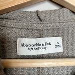 Abercrombie & Fitch Soft Cozy Tan Waffle Knit Long Sleeve Hoodie Size Small Photo 5