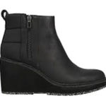 Toms Tom’s Waterproof Black Wedge Ankle Leather/Nylon Boots(Size 8.5) Photo 0