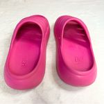 UGG  Pink Fuchsia Sport Yeah Slide Sandals Women’s Size 7 Photo 6