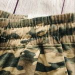 Xersion Lounge Womens Olive Camo Capri Sz S Photo 9