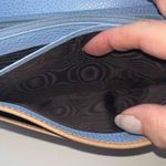 Gucci  Pebbled Calfskin Swing Continental Wallet Light Beige Baby Blue Interior Photo 10