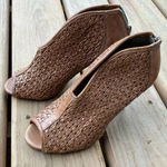 Vince Camuto Woven Brown Peep-Toe Ankle Bootie sandals 🌹 Photo 0