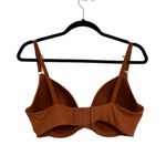 Harper Wilde The Base T Photo 1