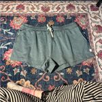Vuori NWOT  SHORTS Photo 1