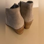 Jeffrey Campbell  women beige suede Chelsea Kamet 2 heel boots size 9.5 Photo 10