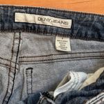 DKNY Light wash denim blue jeans -sz 4 Gently used and in good condition. Measurements in photos. Photo 8