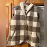 Woolrich NWOT- Buffalo Plaid Snap Fleece Vest Women's Large Deep Pile Brown Cream Photo 0