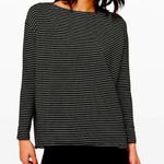 Lululemon  Back in Action Long Sleeve Shirt Black and White Striped. Size 10 Photo 0