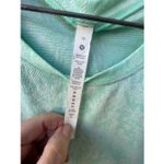 Lululemon  Athletics size 10 Swiftly Tech shirt sleeve shirt in mint green. Photo 2