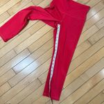 Old Navy ELEVATE Perforated Detail Go-Dry Coral Pink Orange Leggings size XS Photo 4