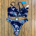 Cupshe  Floral Print Tie Front Swimsuit Two Piece Bathing Suit‎ Medium Photo 5