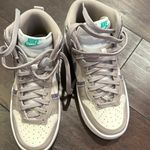 Nike women's dunk high Photo 1